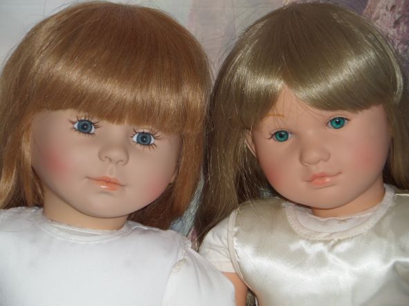 Poupées Corolle Angeline et Noëlle 75 cm Comparaisons