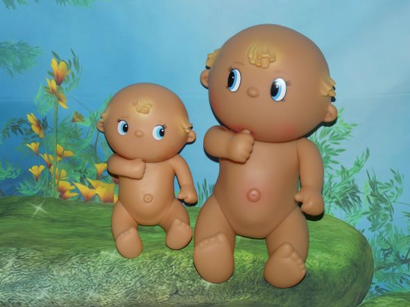 Corolle Comparaison Beedibies 30 cm et 20 cm