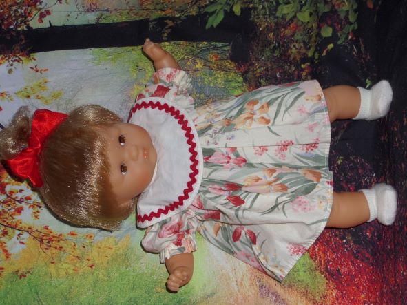 Corolle Bébé petite fille jour de fête 36 cm